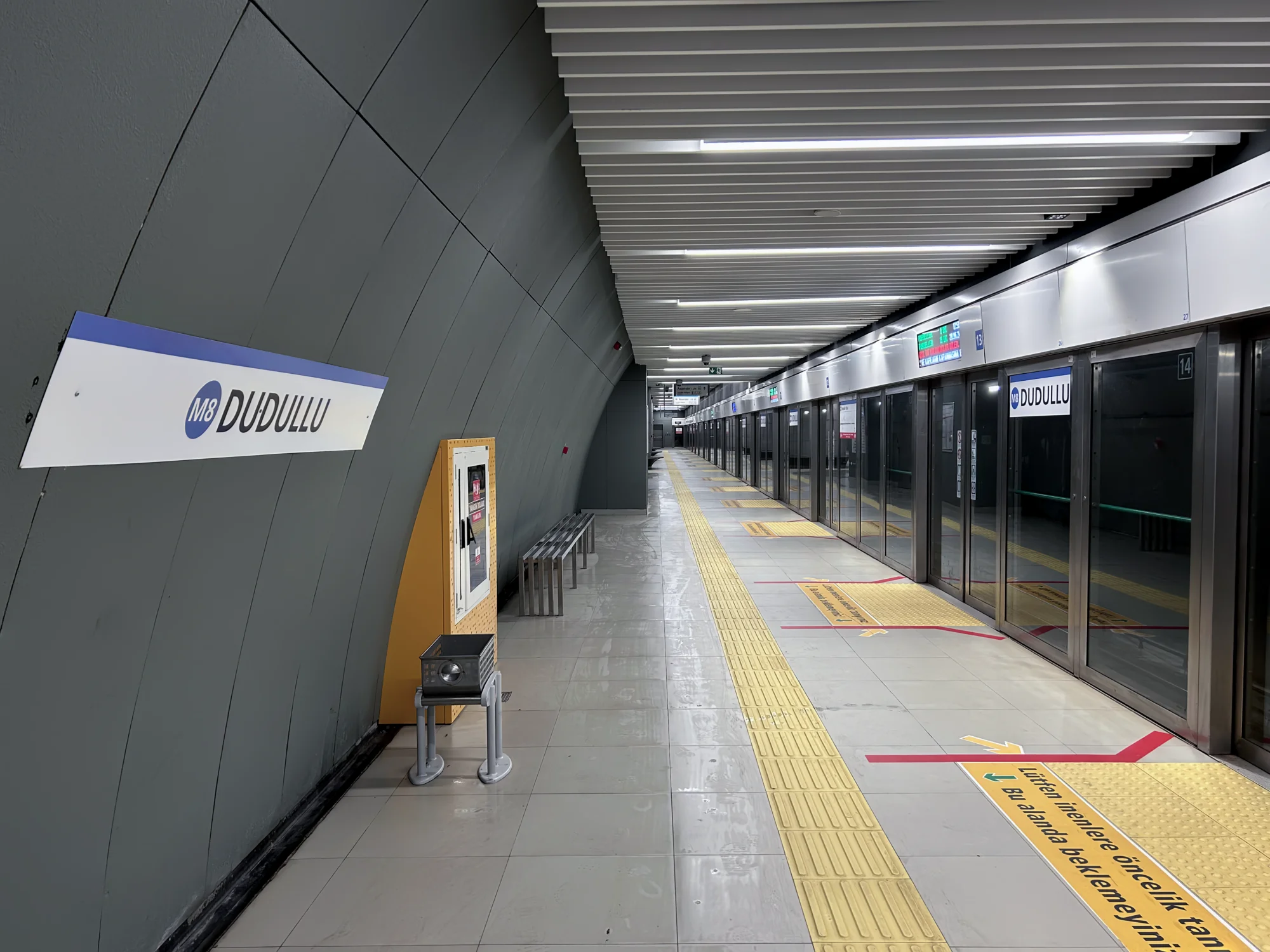 Dudullu Bostancı Metrosu