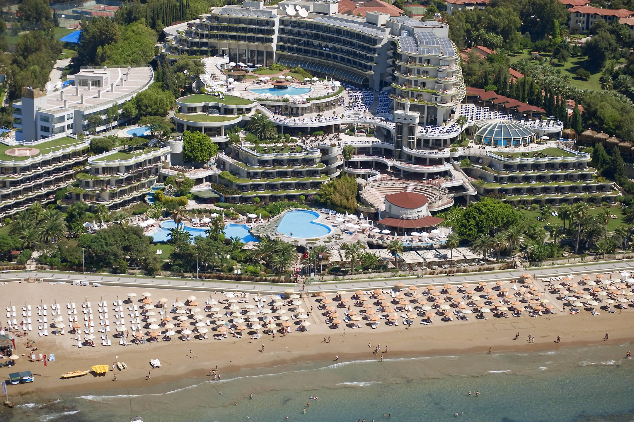 Crystal Sunrise Queen Luxury Resort