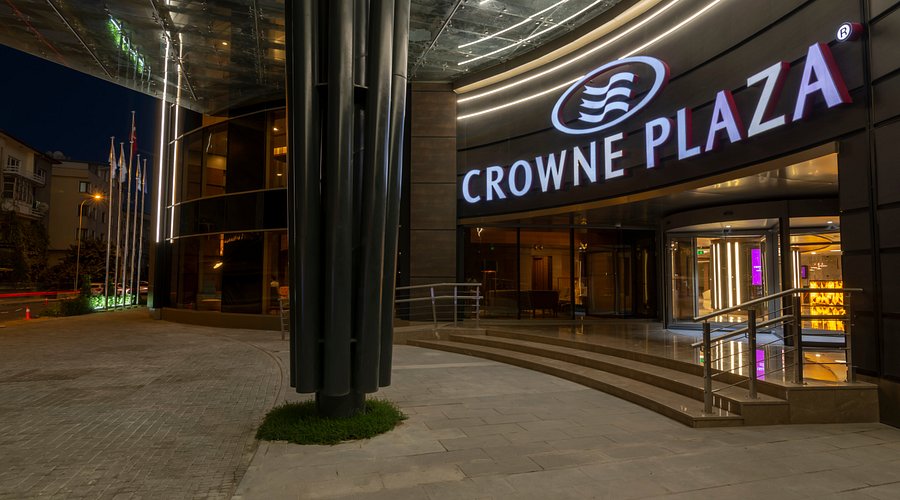 Nissara Avm Ve Crown Plaza Otel
