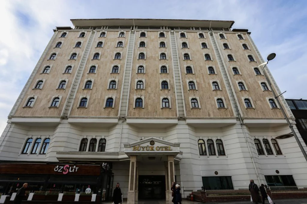 Büyük Otel
